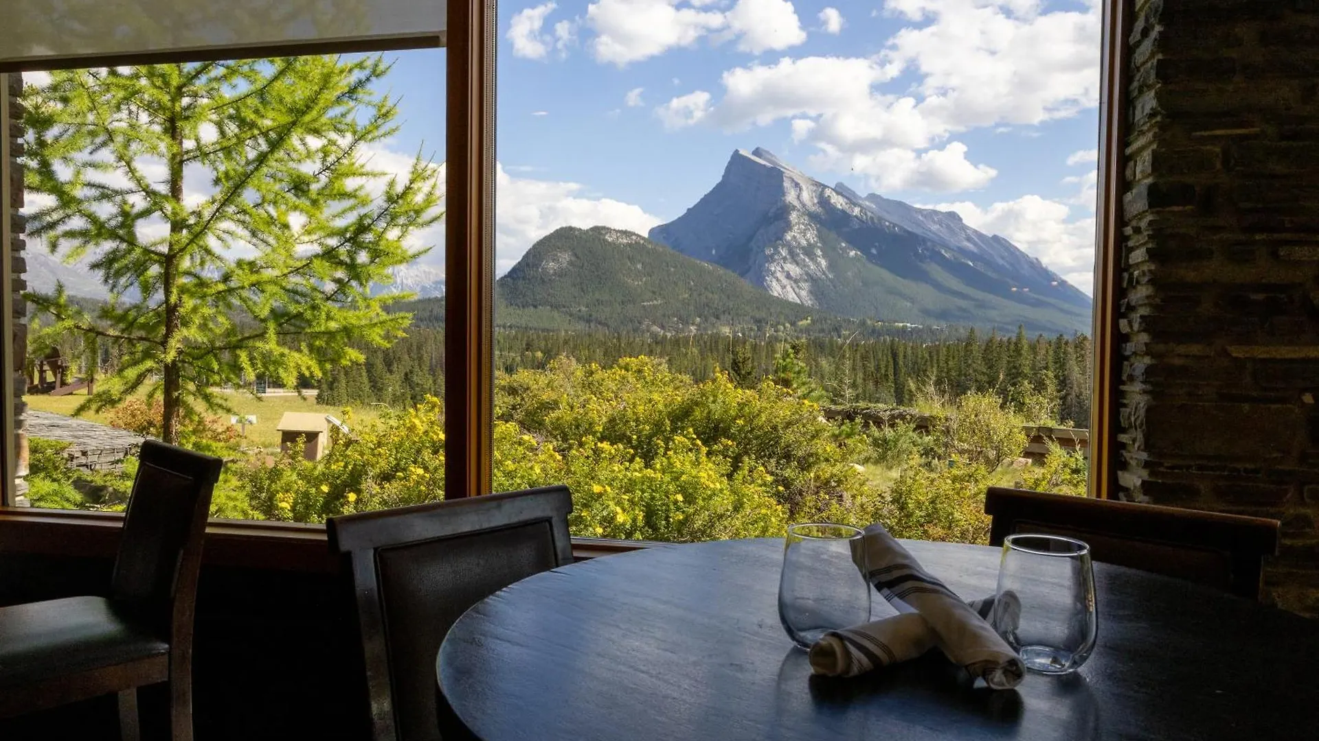 The Juniper Hotel & Bistro Banff
