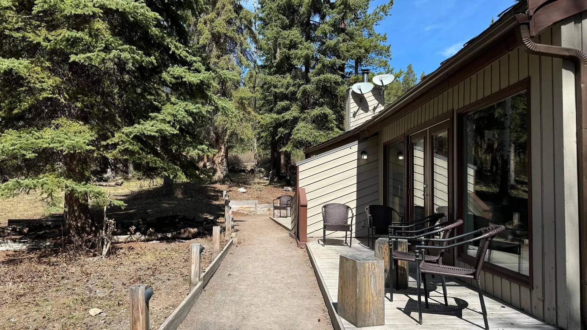 The Juniper Hotel & Bistro Banff