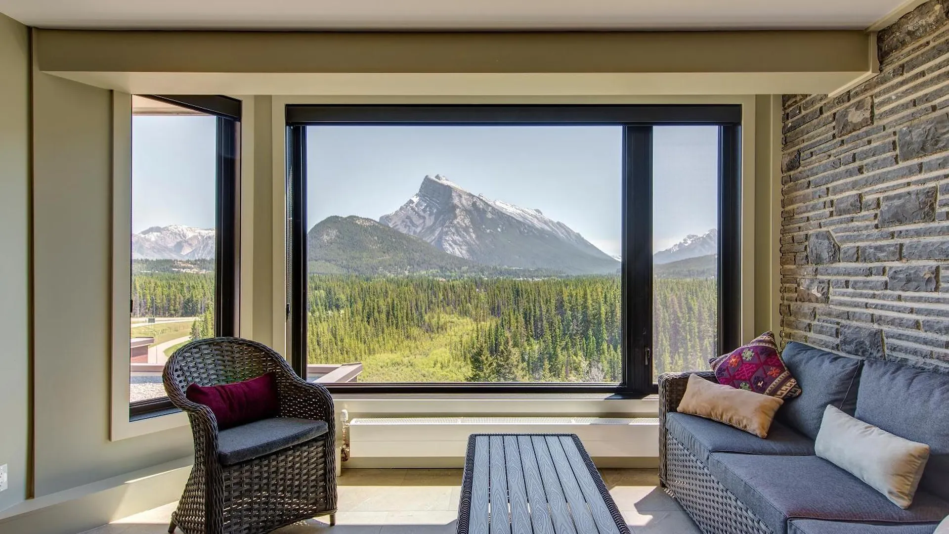 The Juniper Hotel & Bistro Banff